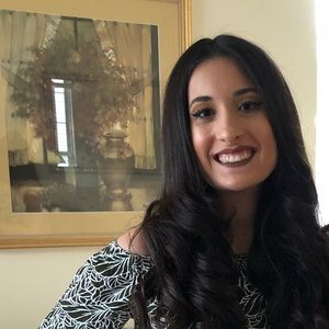 Meet your Posher, Lauren